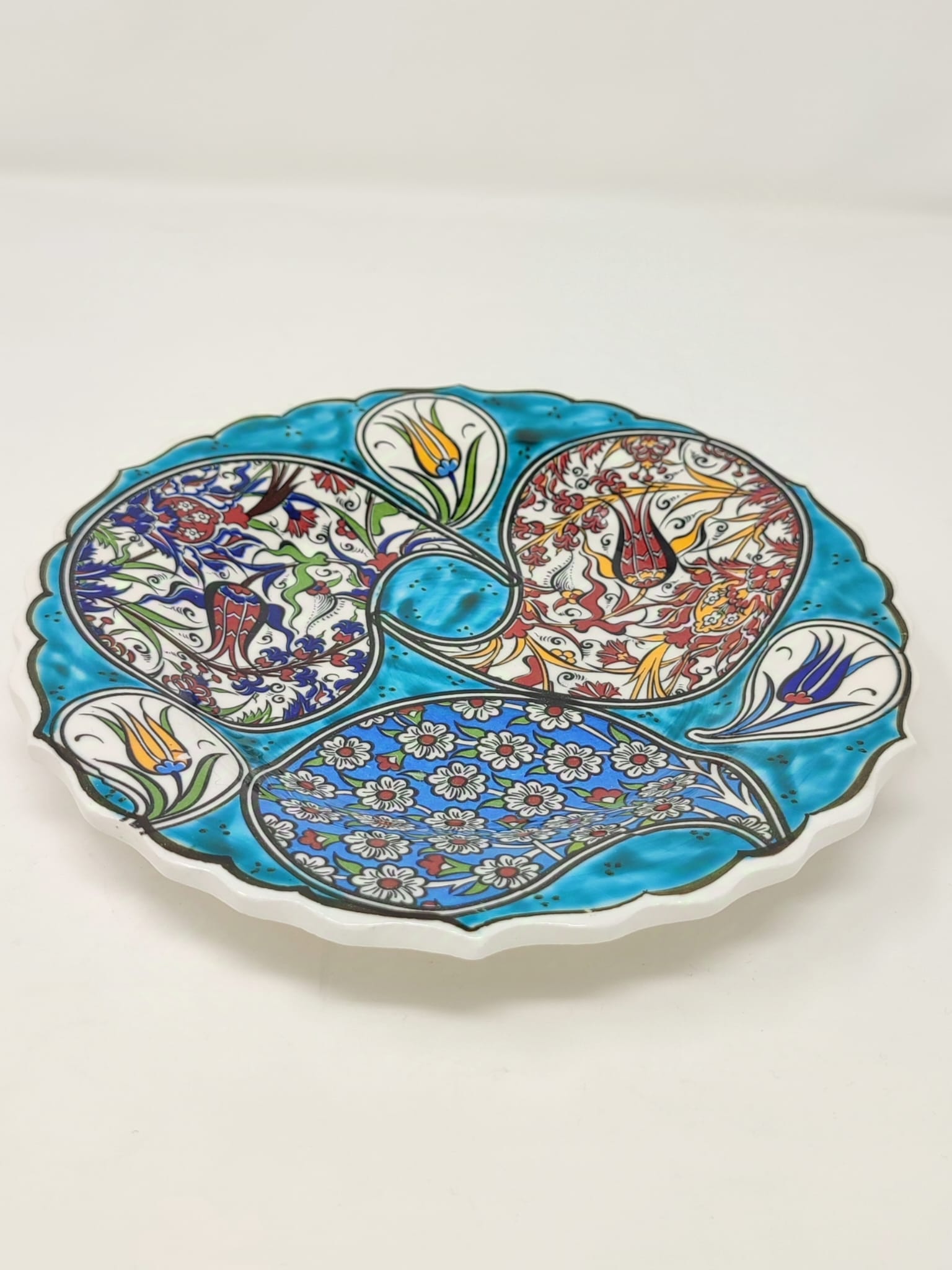 Hand Made Plate 18 cm 1049