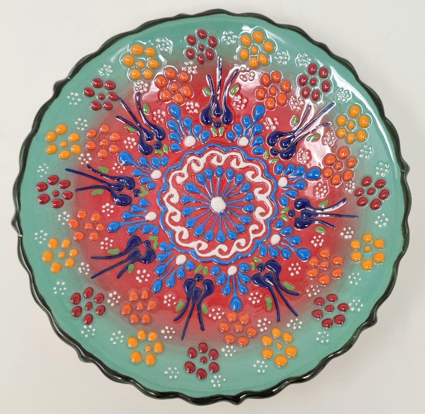Hand Made Plate 18 cm 1053