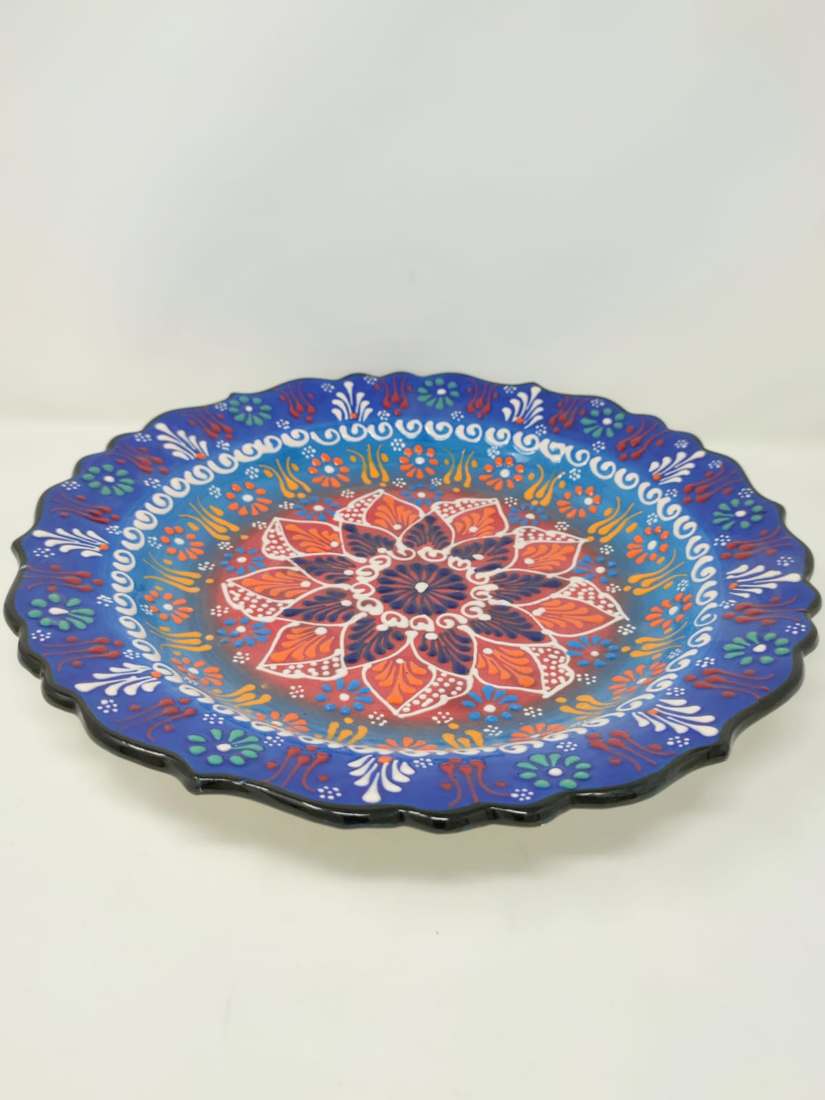 Hand Made Plate 30 cm 1064