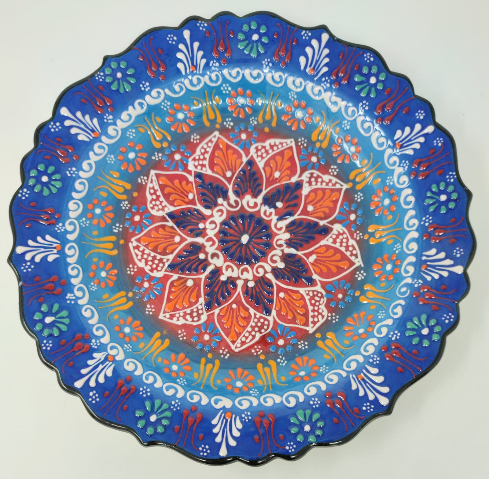 Hand Made Plate 30 cm 1064