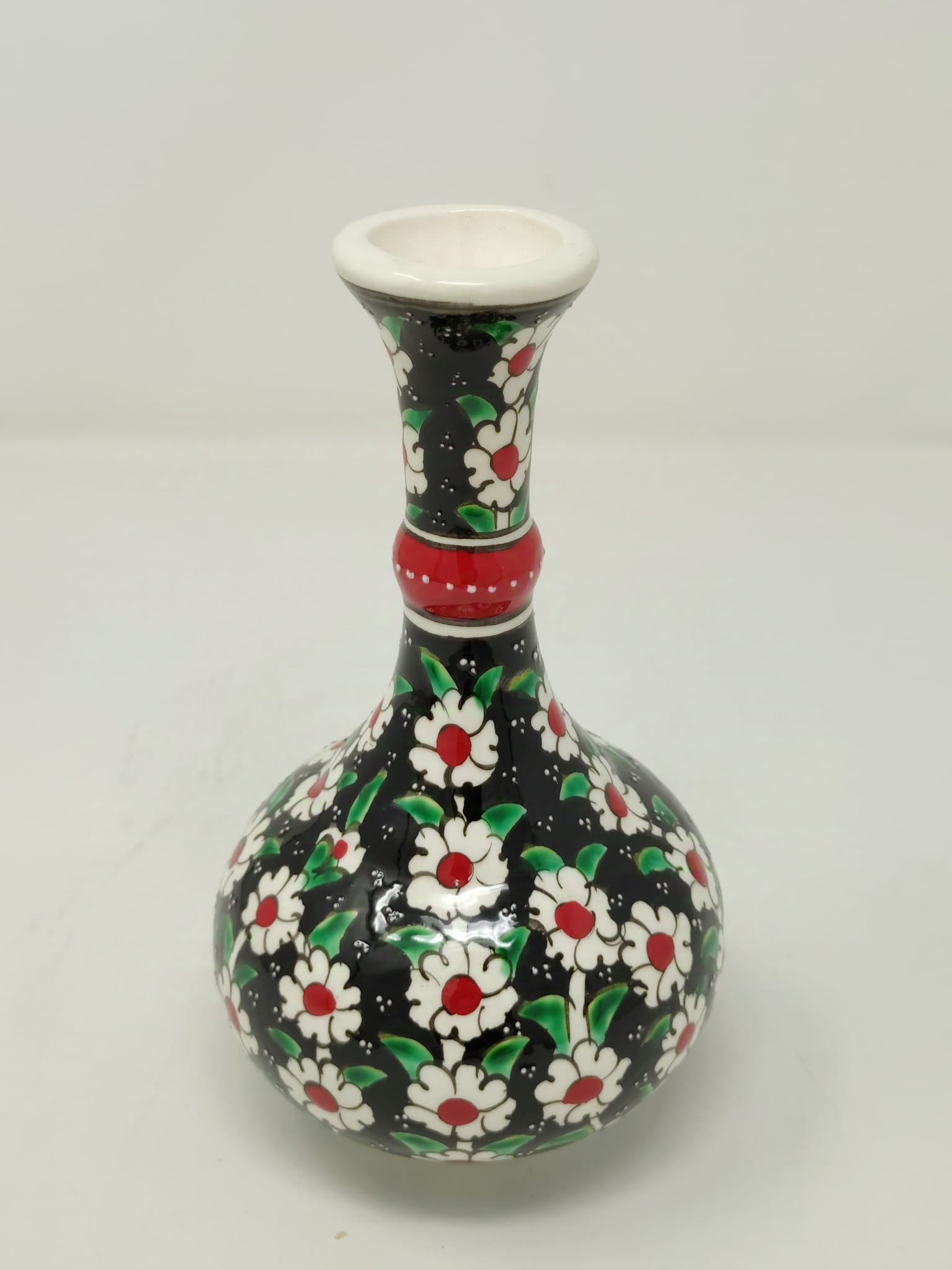  Hand Made Decorative Vase 15 cm 1074